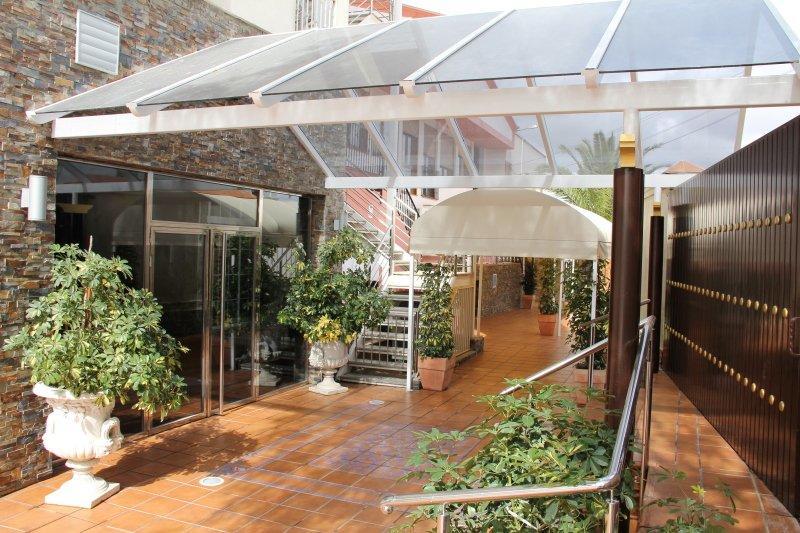 富荣酒店 Aceuchal 外观 照片